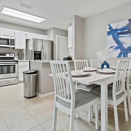 4 Bedroom Suburban Dream House - Seaworld-6Flags-Medcenter - Sleeps 10 San Antonio Exterior photo