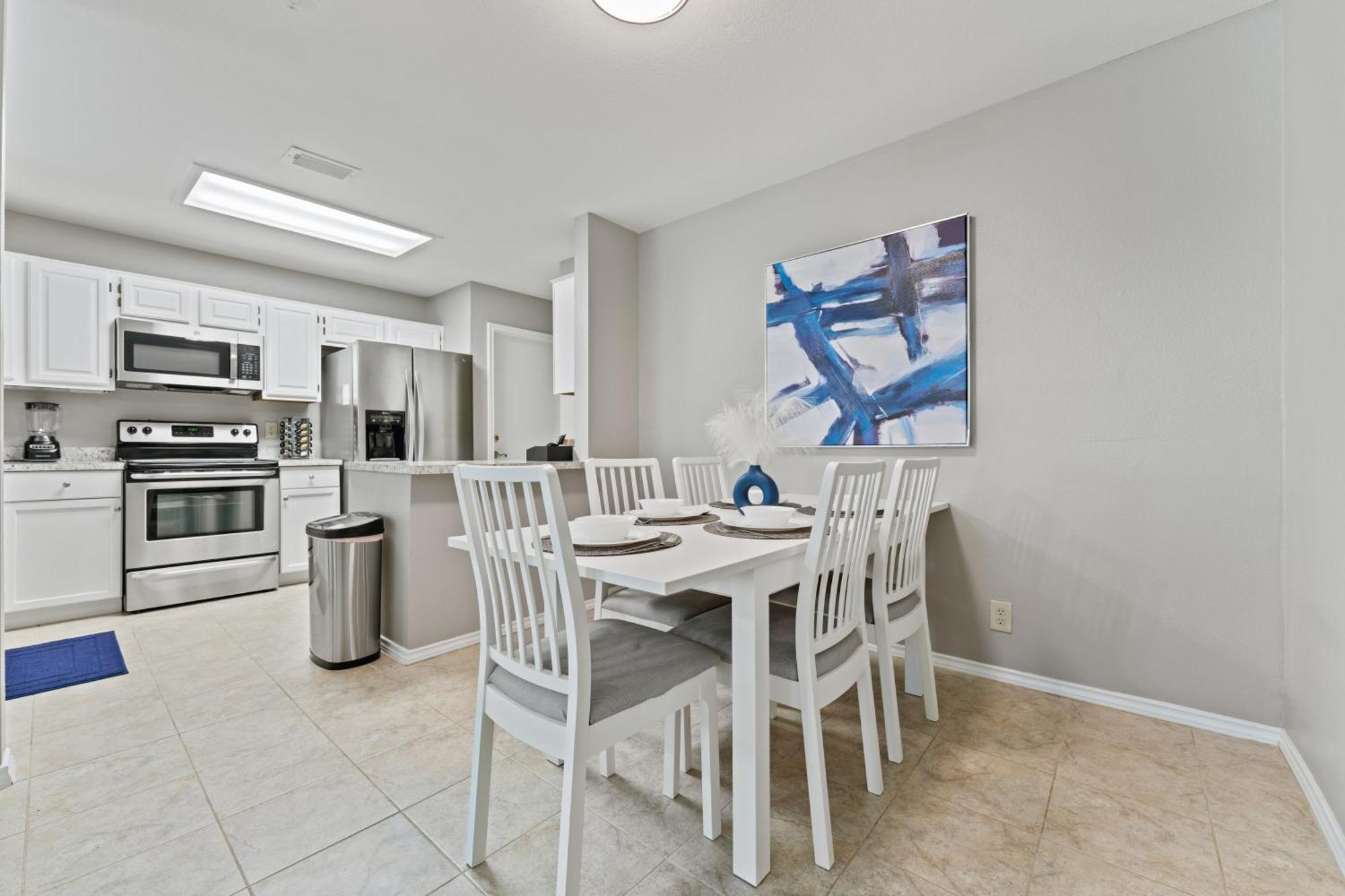4 Bedroom Suburban Dream House - Seaworld-6flags-medcenter - Sleeps 10 Holiday home *